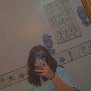 Meet your Posher, Celina